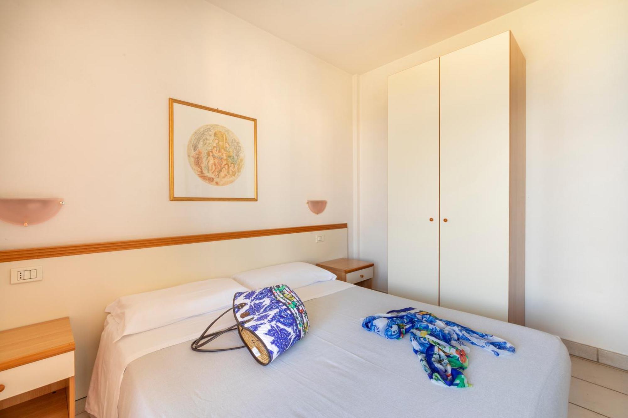 Residence Brezza Di Mare San Benedetto del Tronto Exterior foto